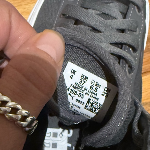 Puma Women’s Gray High-Top Sneakers - Picture 4 of 4